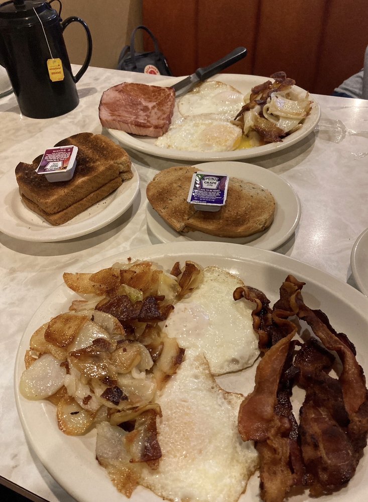 STEVE & MARY’S FAMILY RESTAURANT Updated August 2024 14 Sunbury St