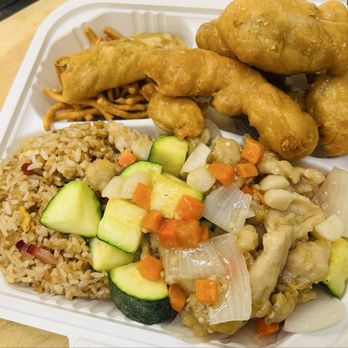 Lucky Fortune - Combo #5 ( chicken subgum) - Chinese Near Me - La Pine, Oregon