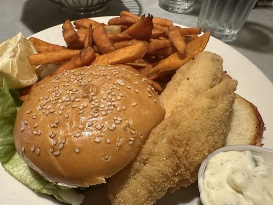 Landmark Diner by null