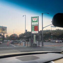 Sinclair Gas