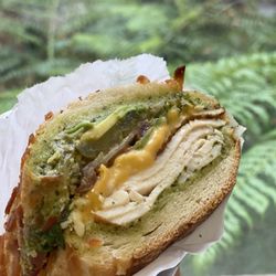 Lou's Cafe - Chicken Pesto