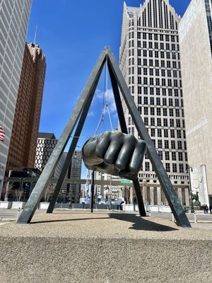 Monument to Joe Louis “The Fist” by null