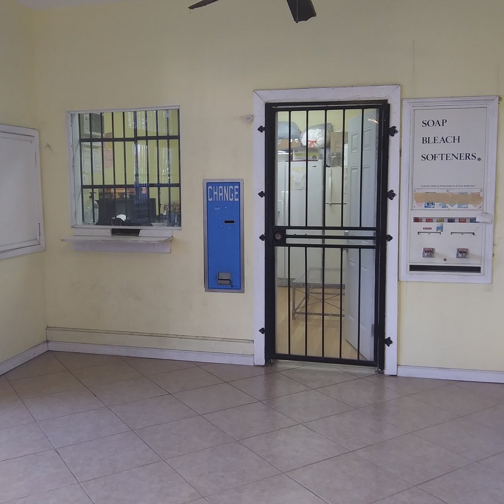 LE’S LAUNDROMAT Updated September 2024 514 S Miro St, New Orleans