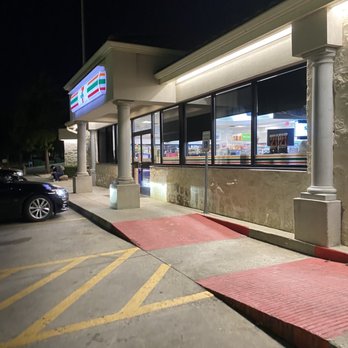 7-Eleven - the outside of a fast food restaurant at night - Gas Stations Near Me - Irving, Texas 7-Eleven - the outside of a fast food restaurant at night - Gas Stations Near Me - Irving, Texas
