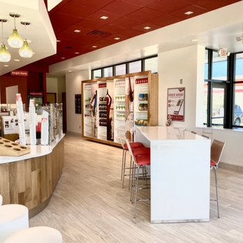 Smoothie King - the interior of a fast food restaurant - Juice Bars & Smoothies Near Me - Laredo, Texas Smoothie King - the interior of a fast food restaurant - Juice Bars & Smoothies Near Me - Laredo, Texas