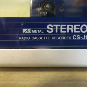 St Vincent De Paul Thrift Store - AIWA AM/FM RADIO CASSETTE RECORDER CS-J1 ID CLOSEUP - Thrift Stores Near Me - Monroe, Washington St Vincent De Paul Thrift Store - AIWA AM/FM RADIO CASSETTE RECORDER CS-J1 ID CLOSEUP - Thrift Stores Near Me - Monroe, Washington