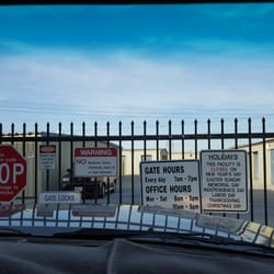 Golden State Storage - Oak Avenue