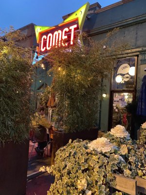 Comet Ping Pong by null
