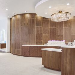 Privé Salon & Spa