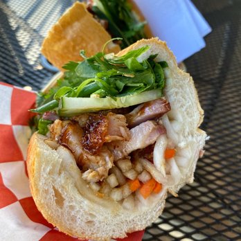 Le’s Banh Mi - Roasted pork - Cafes Near Me - Honolulu, Hawaii Le’s Banh Mi - Roasted pork - Cafes Near Me - Honolulu, Hawaii