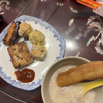 D T Dim Sum & Tea - P11. Small Porridge with Pork & Preserved Egg, 32. Pan Fried Turnip Cake, 1. Pork Dumpling, 29. Deep Fried Shrimp with Eggplant - Coffee & Tea Near Me - San Leandro, California
