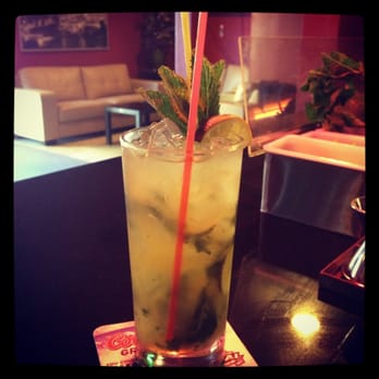 Bliss Lounge - Passion fruit mojitos - Lounges Near Me - Portland, Oregon