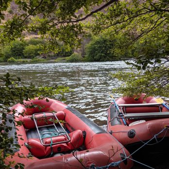 Deschutes River Adventures - Rafting/Kayaking Near Me - Maupin, Oregon Deschutes River Adventures - Rafting/Kayaking Near Me - Maupin, Oregon