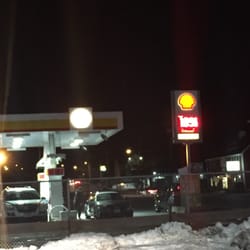 Walpole Shell -- 745 Main Street / Route 1A, Walpole                  Station