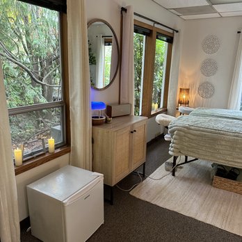 Refresh Integrative Wellness - Issaquah healing studio - Hypnosis/Hypnotherapy Near Me - Issaquah, Washington Refresh Integrative Wellness - Issaquah healing studio - Hypnosis/Hypnotherapy Near Me - Issaquah, Washington