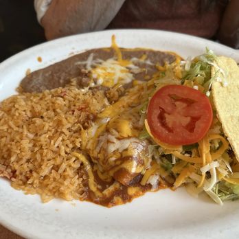 Mi Tierra - Lunch special enchilada and taco with shredded beef - Mexican Near Me - Monroe, Washington Mi Tierra - Lunch special enchilada and taco with shredded beef - Mexican Near Me - Monroe, Washington