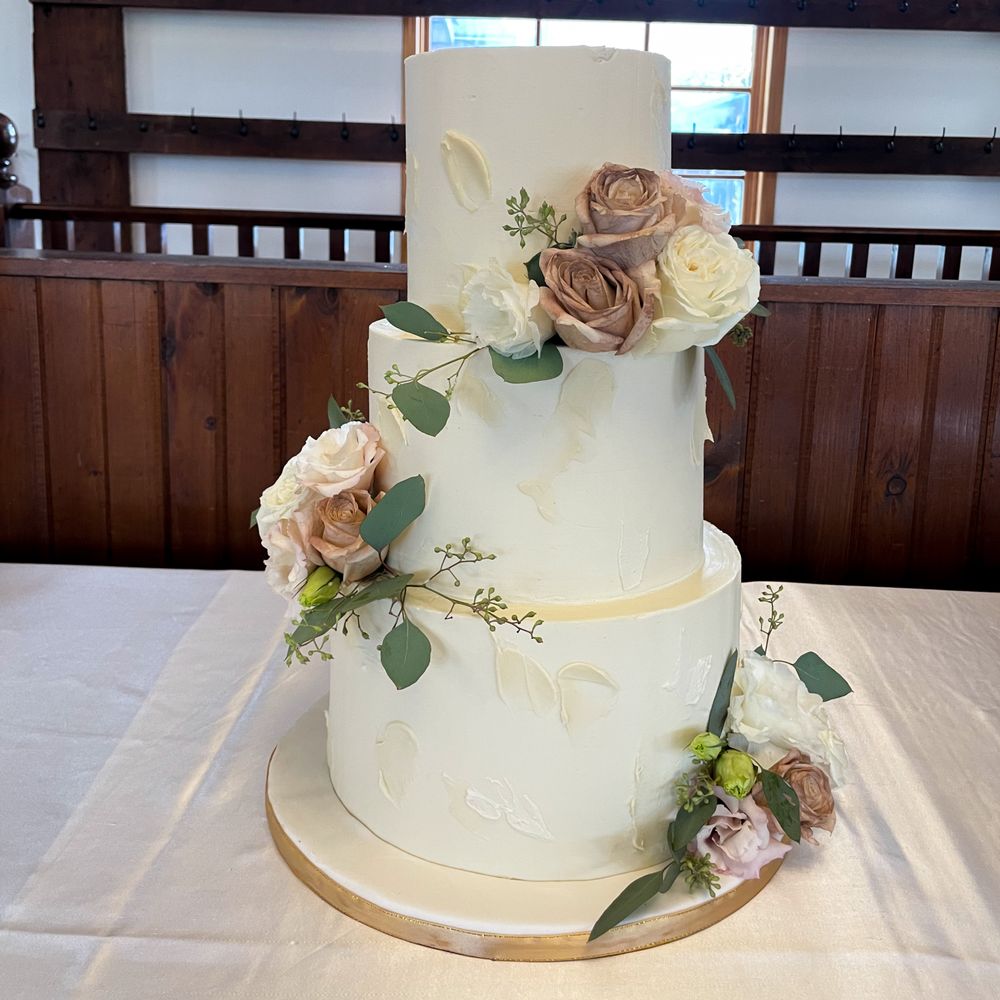 GOLD CHERRY BAKERY Updated September 2024 31 Photos 233 Lakeshore