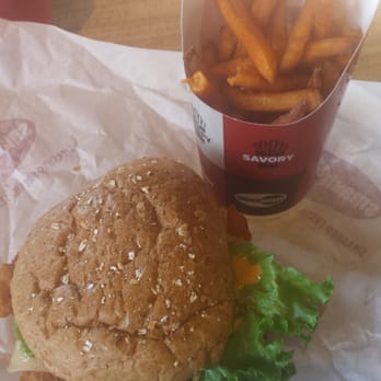 Smashburger - Burgers Near Me - Gainesville, Virginia