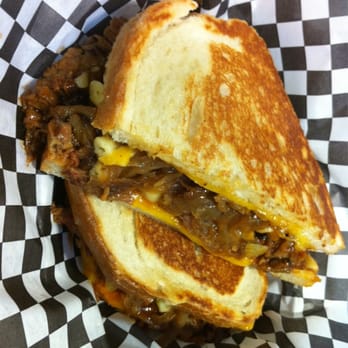 Super Q Food Truck - Beef brisket sandwich - Food Trucks Near Me - Poway, California Super Q Food Truck - Beef brisket sandwich - Food Trucks Near Me - Poway, California