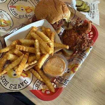Dave's Hot Chicken - Slider-tender meal - Chicken Shop Near Me - Omaha, Nebraska