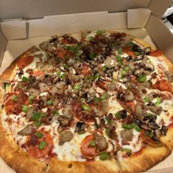 Corner Stop - The works pizza