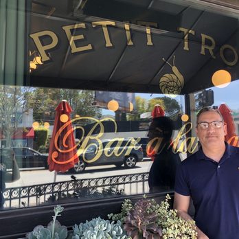 Petit Trois - French Near Me - Sherman Oaks, California Petit Trois - French Near Me - Sherman Oaks, California