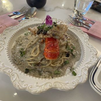 GIWA - Creamy Lobster & Truffle Pasta - Breakfast & Brunch Near Me - Santa Clara, California GIWA - Creamy Lobster & Truffle Pasta - Breakfast & Brunch Near Me - Santa Clara, California