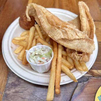Bowen's Island Restaurant - Fish & Chips - Seafood Near Me - Charleston, South Carolina Bowen's Island Restaurant - Fish & Chips - Seafood Near Me - Charleston, South Carolina
