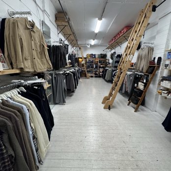 Kindf_olk - Men's Clothing Near Me - Galway, G