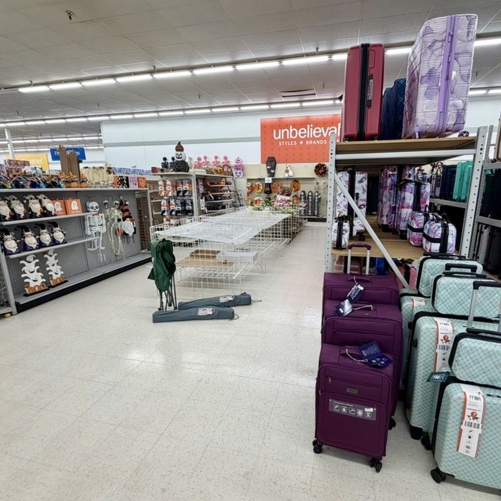 Gabe's - Halloween decorations, luggage, etc. - Women's Clothing Near Me - Belle Vernon, Pennsylvania Gabe's - Halloween decorations, luggage, etc. - Women's Clothing Near Me - Belle Vernon, Pennsylvania