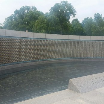 World War II Memorial - The Freedom Wall: adorned with 4,048 stars (one for every American who perished in WWII) - Landmarks & Historical Buildings Near Me - Washington, DC, District of Columbia World War II Memorial - The Freedom Wall: adorned with 4,048 stars (one for every American who perished in WWII) - Landmarks & Historical Buildings Near Me - Washington, DC, District of Columbia