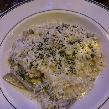 Rocco's - Wine Bars Near Me - Austin, Texas