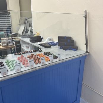 Chocolaterie - Chocolate counter - Chocolatiers & Shops Near Me - Berkeley, California