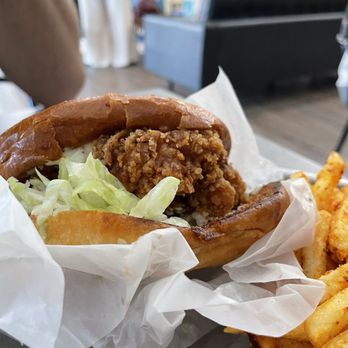 Graysons - Chicken sando - Breakfast & Brunch Near Me - Port Angeles, Washington Graysons - Chicken sando - Breakfast & Brunch Near Me - Port Angeles, Washington