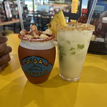 Vida Mariscos - Coconut mojito and Manzanita Tamarindo - Seafood Near Me - Katy, Texas