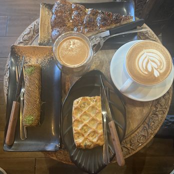 Mohka House - Coffee & Tea Near Me - Oakland, California