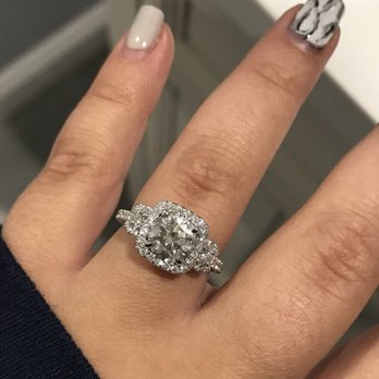 Leon Diamond - Jewelry Near Me - New York, New York