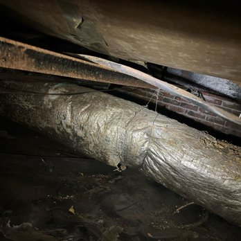 Advantage Inspection Upstate - No wire hangers called out , 230 volt wire is resting on several metal structures - Home Inspectors Near Me Advantage Inspection Upstate - No wire hangers called out , 230 volt wire is resting on several metal structures - Home Inspectors Near Me