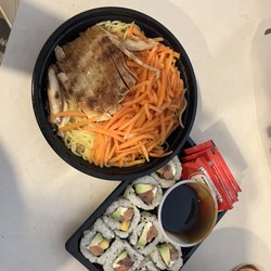 Tokyo Joe's - Joes roll, salad, ramen, carrots, and chicken bowl for princess lol.