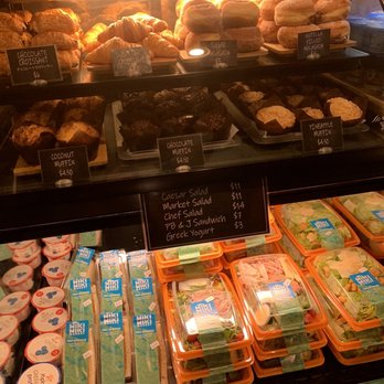 Wiki Wiki Market - Assorted pastries and grab-n-go lunches - Fast Food Near Me - Honolulu, Hawaii Wiki Wiki Market - Assorted pastries and grab-n-go lunches - Fast Food Near Me - Honolulu, Hawaii