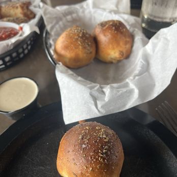 Black Rock Pizza - Captain Cook - Jalapeno popper - Pizza Near Me - Captain Cook, Hawaii