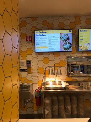 BIG & littles Restaurant by null