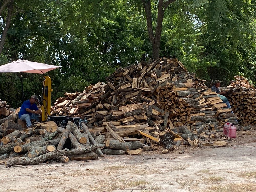 Slide of Lone Star Tree & Roofing Services