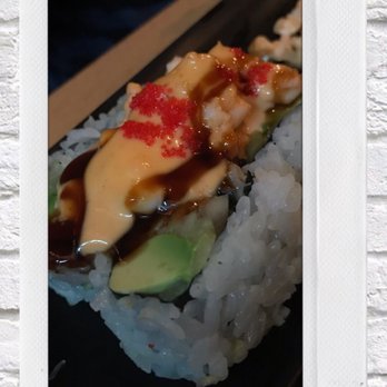Akino - Sushi Bars Near Me - Elmhurst, New York
