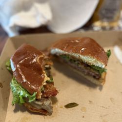 Twisted Root Burger - Western burger no onion