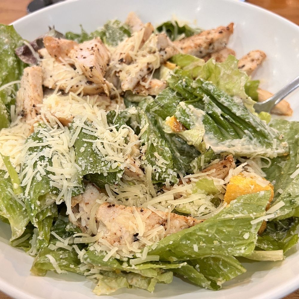 Green & Fit - Chicken Caesar salad - Salad Near Me - Quintana Roo, ROO Green & Fit - Chicken Caesar salad - Salad Near Me - Quintana Roo, ROO