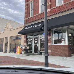Pope's Cafe - Outside