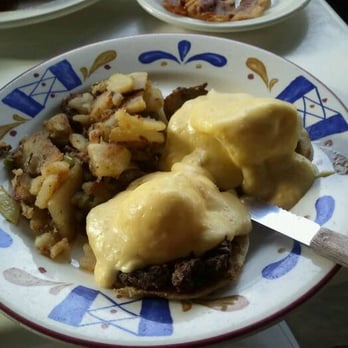 Misto Caffe & Bakery - Filet mignon eggs benedict - Breakfast & Brunch Near Me - Torrance, California Misto Caffe & Bakery - Filet mignon eggs benedict - Breakfast & Brunch Near Me - Torrance, California