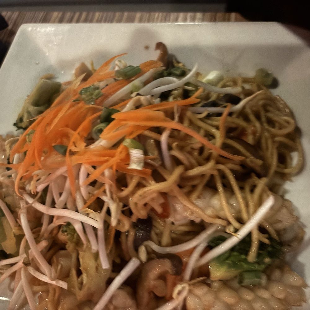 Noutta Sushi And Thai - Seafood lomein - Sushi Bars Near Me - Delray Beach, Florida Noutta Sushi And Thai - Seafood lomein - Sushi Bars Near Me - Delray Beach, Florida