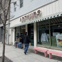 Arthurs - Store front